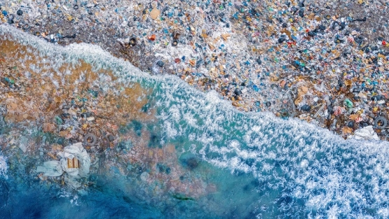 hero_plastics_shutterstock_2007605558.jpg